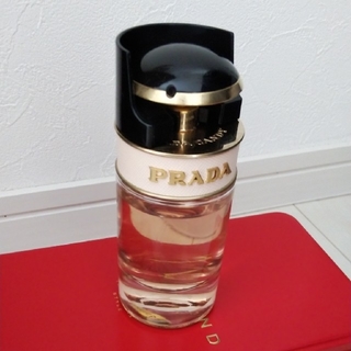 プラダ(PRADA)の香水 PRADA CANDY ロー オードトワレ(香水(女性用))