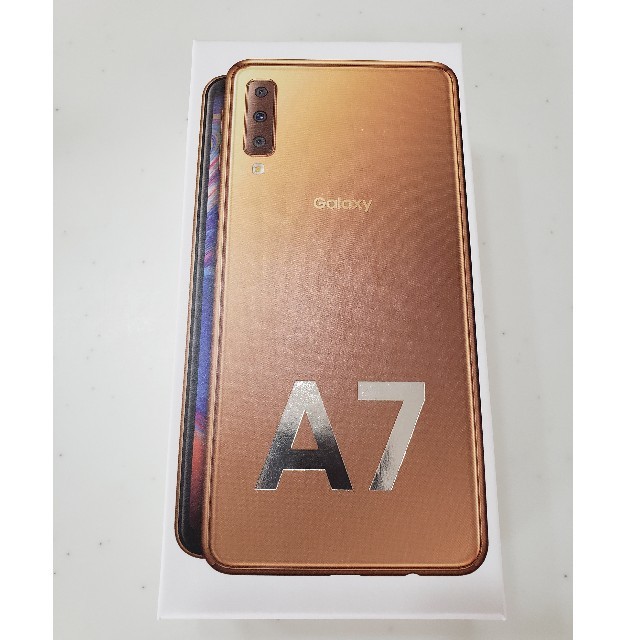 Galaxy(ギャラクシー)のGalaxy A7 ゴールド SIMフリー 64GB 楽天 スマホ/家電/カメラのスマートフォン/携帯電話(スマートフォン本体)の商品写真