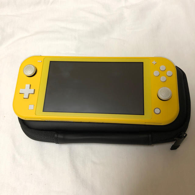 超美品!Nintendo Switch lite イエロー 超美品!Nintendo Switch lite イエロー