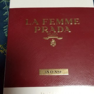 プラダ(PRADA)の再お値下げ‼️香水PRADA プラダインテンス(香水(女性用))