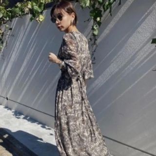 アメリヴィンテージ(Ameri VINTAGE)のameri MONA DESIGN NECK DRESS(ロングワンピース/マキシワンピース)