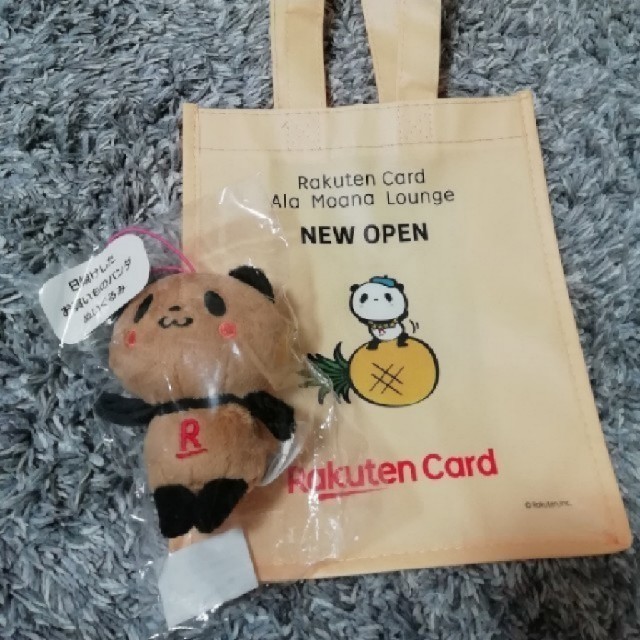 Rakuten(ラクテン)のHawaii　日焼けお買い物パンダ＋袋 エンタメ/ホビーのおもちゃ/ぬいぐるみ(キャラクターグッズ)の商品写真