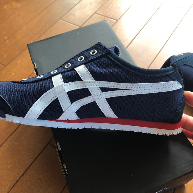 Onitsuka Tiger(オニツカタイガー)のオニツカタイガー  メキシコ66 スリッポン24.5 新品未使用です！ レディースの靴/シューズ(スニーカー)の商品写真