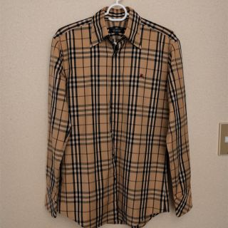 バーバリー(BURBERRY)の2回のみ使用　バーバリー　ノバチェック　シャツ　ブラックレーベル(シャツ)