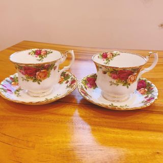 ロイヤルアルバート(ROYAL ALBERT)のROYAL ALBERTのペアカップ&ソーサー(グラス/カップ)