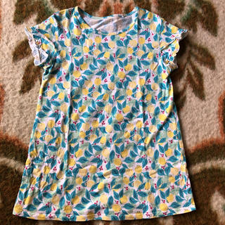 ユニクロ(UNIQLO)のＴシャツ　女の子シャツ　140(Tシャツ/カットソー)