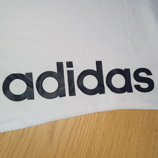 adidas(アディダス)のadidasレディースＸＬサイズＴシャツ レディースのトップス(Tシャツ(半袖/袖なし))の商品写真