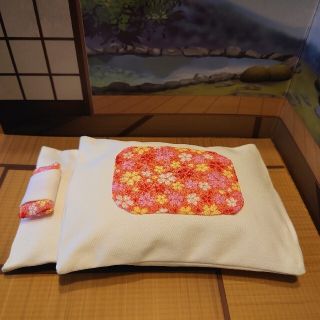 【SALE】ちいさなおふとん＆ざぶとんセット(サクラ柄)(モバイルケース/カバー)