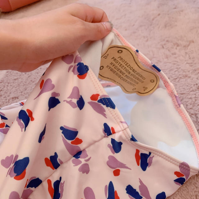 【新品】水着　ワンピース　体型カバー　ピンク レディースの水着/浴衣(水着)の商品写真