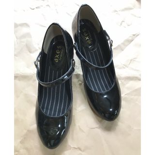 アクシーズファム(axes femme)のaxes femme エナメルストラップパンプス　L(ハイヒール/パンプス)