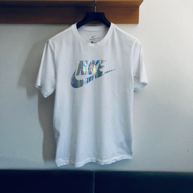 NIKE(ナイキ)のNIKE tシャツ　 メンズのトップス(Tシャツ/カットソー(半袖/袖なし))の商品写真