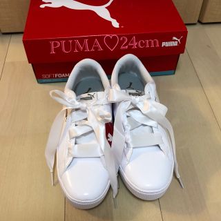 プーマ(PUMA)のPUMAビッキーリボン白スニーカー♡24cm(スニーカー)