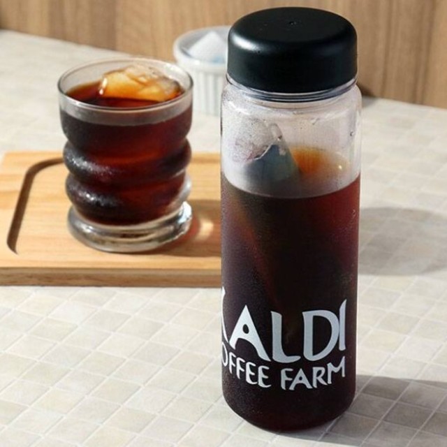 KALDI(カルディ)のカルディ オリジナルボトル 2個セット インテリア/住まい/日用品のキッチン/食器(タンブラー)の商品写真