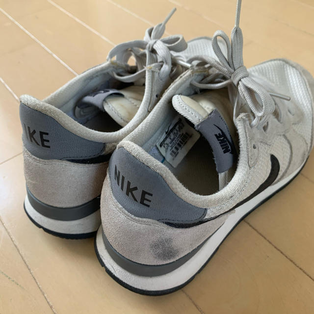 NIKE(ナイキ)のナイキ インターナショナリスト スニーカー レディースの靴/シューズ(スニーカー)の商品写真