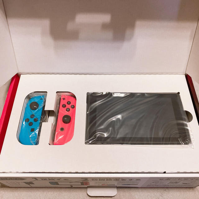 任天堂(ニンテンドウ)のNintendo Switch JOY-CON(L) ネオンブルー/(R) ネオ エンタメ/ホビーのゲームソフト/ゲーム機本体(家庭用ゲーム機本体)の商品写真