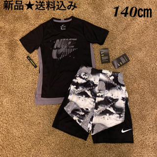 ナイキ(NIKE)のNIKE ジュニア 140㎝ Dri-Fit  ロゴ　Tシャツ  ハーフパンツ(パンツ/スパッツ)