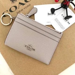 コーチ(COACH)の新品 COACH コーチ コインケース 小銭入れ ライトグレー グレージュ(コインケース)