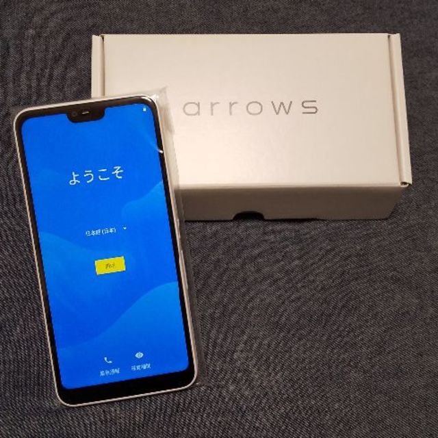 富士通(フジツウ)の新品 arrows M05 ホワイト SIMフリー スマホ本体 スマホ/家電/カメラのスマートフォン/携帯電話(スマートフォン本体)の商品写真