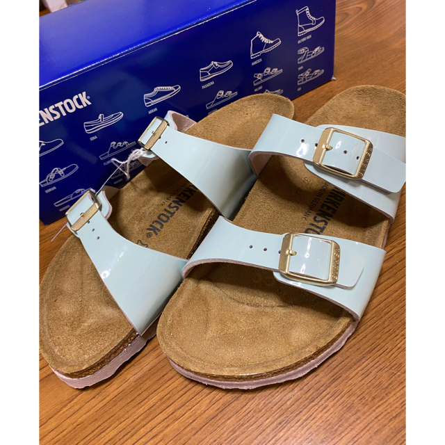 BIRKENSTOCK(ビルケンシュトック)のSALE！！新品ビルケンシュトック　シドニー レディースの靴/シューズ(サンダル)の商品写真