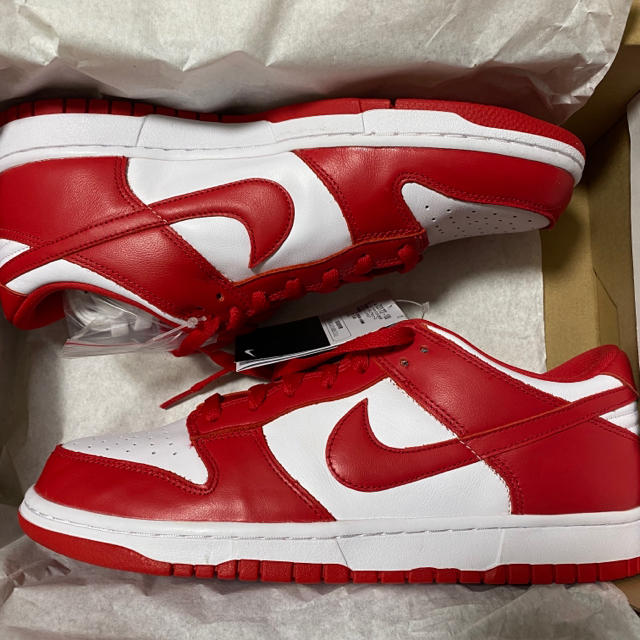 NIKE DUNK LOW SP UNIVERSITY RED