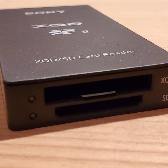 爆買い SONY XQDメモリーカード(QD-G120F)+XQD/SDカードリーダー(