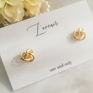 イエナ(IENA)の【再販】大人シンプル♡三連結びのピアス　チタンポスト(ピアス)