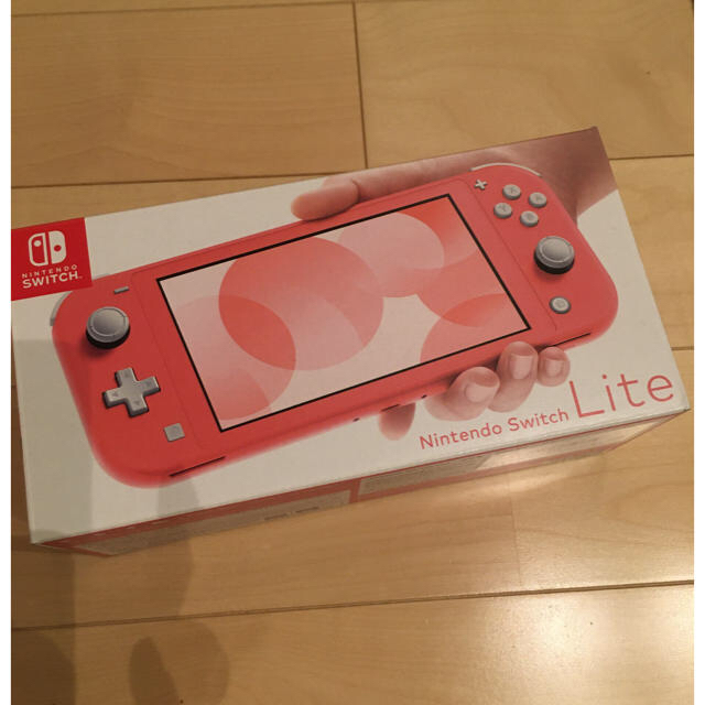 Nintendo   SwitchLite  コーラル