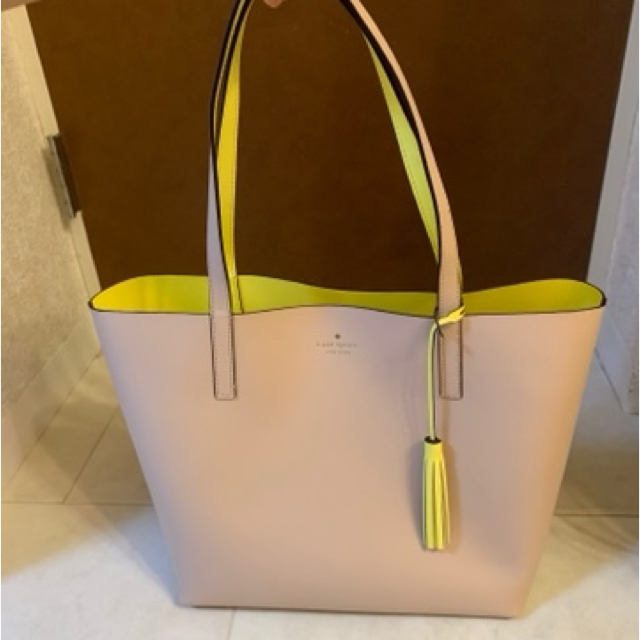 kate spade new york(ケイトスペードニューヨーク)のケイトスペードニューヨーク トートバッグ 大幅値下げ レディースのバッグ(トートバッグ)の商品写真