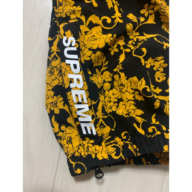 Supreme Warm Up Pant Black Floral S