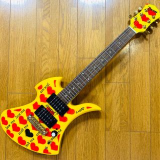 フェルナンデス(Fernandes)のBurny hideモデル アンプ内蔵ミニギター イエローハートJr.(エレキギター)