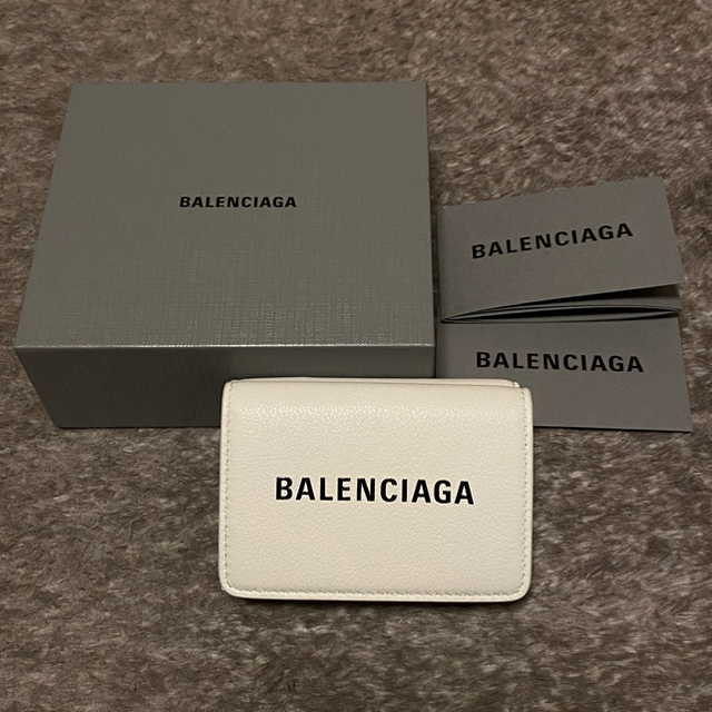 上質で快適 Balenciaga ミニウォレット エブリデイ BALENCIAGA - 折り財布