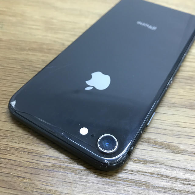iPhone 8 64gb SIMフリー ディスプレイ新品交換済み