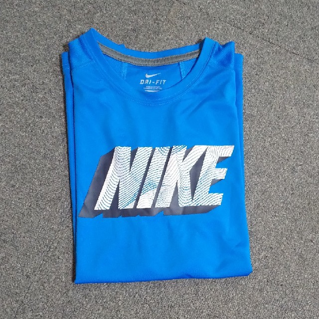 NIKE(ナイキ)のNIKE DRI-FIT タンクトップ キッズ/ベビー/マタニティのキッズ服男の子用(90cm~)(Tシャツ/カットソー)の商品写真