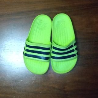 アディダス(adidas)のチャラ2826様専用★adidas★デュラモ/18cm/軽い！(サンダル)