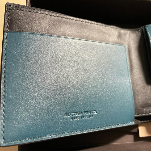 Bottega Veneta(ボッテガヴェネタ)のボッテガヴェネタ 二つ折り財布 コインケース付き二つ折りウォレット メンズのファッション小物(折り財布)の商品写真