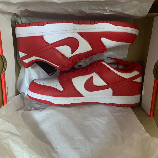 NIKE(ナイキ)のNIKE DUNK LOW SP university red 27 メンズの靴/シューズ(スニーカー)の商品写真