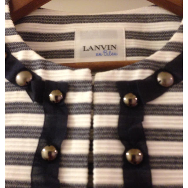 LANVIN en Bleu(ランバンオンブルー)のランバンオンブルー♡ジャケット♡ レディースのジャケット/アウター(ノーカラージャケット)の商品写真