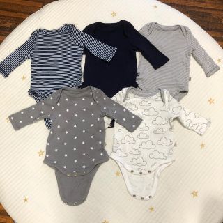 ベビーギャップ(babyGAP)のお値下げ　GAP ユニクロ 肌着 ロンパース 60サイズ(ロンパース)