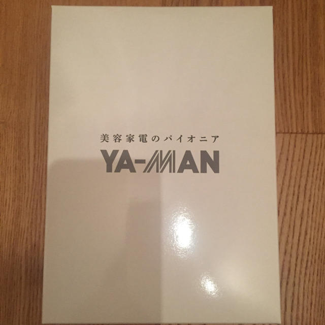 YA-MAN(ヤーマン)のヤーマン プラチナトルネードEMS ピンク 美容ローラー 新品未使用 スマホ/家電/カメラの美容/健康(フェイスケア/美顔器)の商品写真