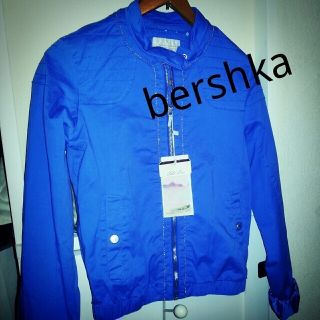 ベルシュカ(Bershka)の 新品 MA-1系統 ライダース(スタジャン)