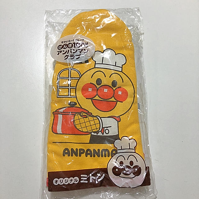 アンパンマン(アンパンマン)の‼️値下げ‼️新品  アンパンマン  ミトン インテリア/住まい/日用品のキッチン/食器(収納/キッチン雑貨)の商品写真