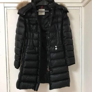 モンクレール(MONCLER)のMONCLER HERMIFUR ダウンコート(ダウンコート)