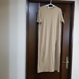 ケービーエフ(KBF)の新品同様！KBF ロングスリットTシャツ(Tシャツ(半袖/袖なし))