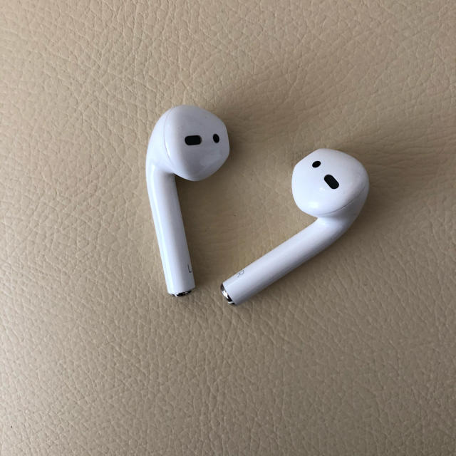 Apple 第二世代 airpods 正規品