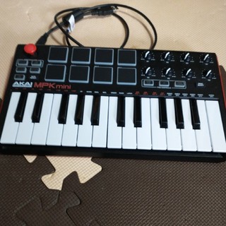 AKAI MPK mini MK2(MIDIコントローラー)