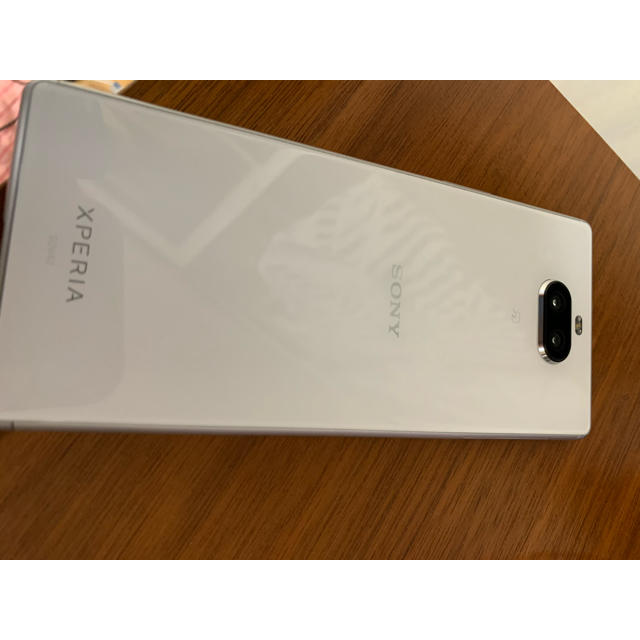 美品 Xperia 8 ホワイト UQ mobile SIMフリー