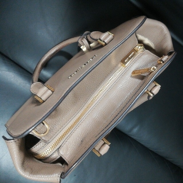 Michael Kors(マイケルコース)のMICHAEL KORS マイケルコース  ハンドバッグ　グレージュ レディースのバッグ(ハンドバッグ)の商品写真