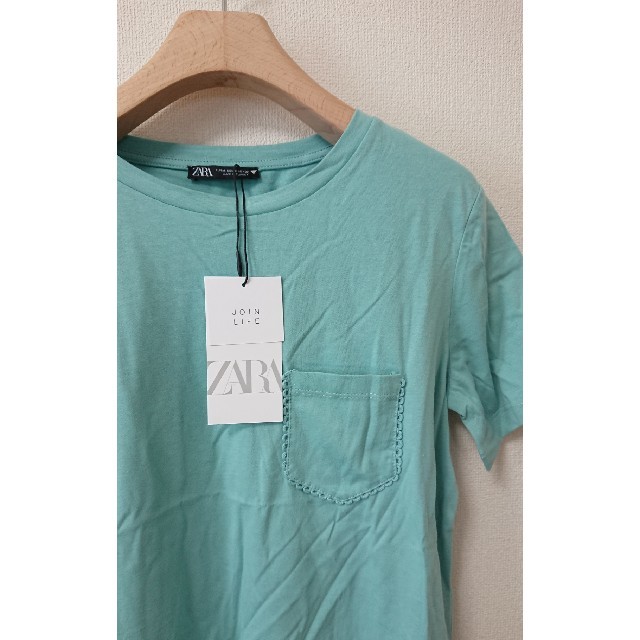 ZARA(ザラ)の今季 新品 ZARA ザラ ピコレース ポケット クルーネック シャツ レディースのトップス(Tシャツ(半袖/袖なし))の商品写真