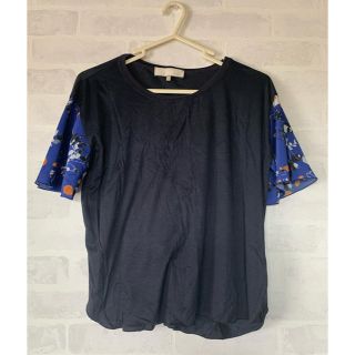 ジユウク(自由区)の自由区　オンワード　ONWARD　カットソー　Tシャツ　38/M　ネイビー　花柄(カットソー(半袖/袖なし))