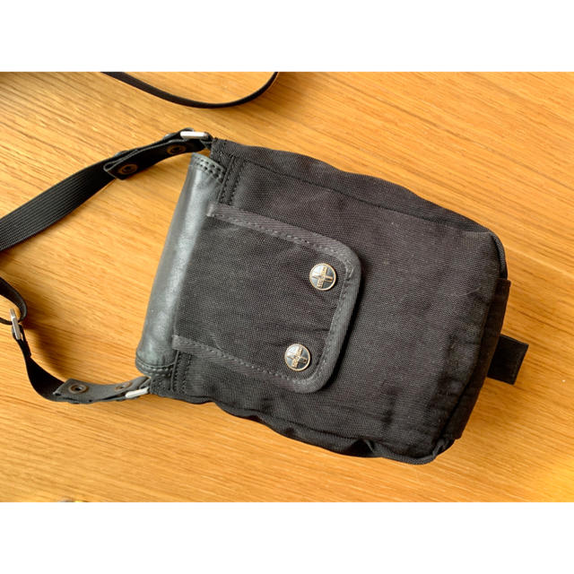 TOUGH - TOUGH JEANS INC ショルダーバッグの通販 by teiru's TOUGH - TOUGH JEANS INC ショルダーバッグの通販 by teiru's